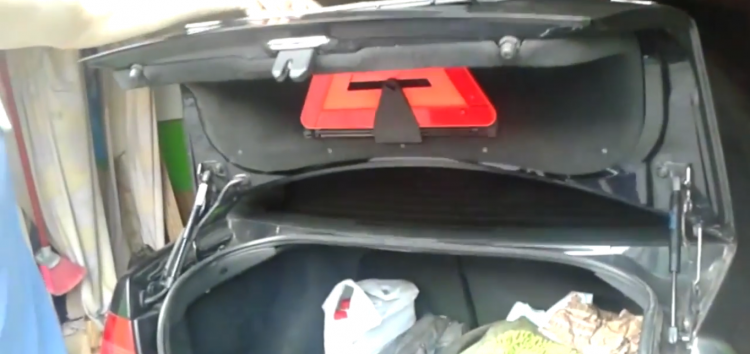 Заміна газової пружини кришки багажнику 2697LZ Stabilus на Volkswagen Bora (відео)
