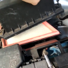 Заміна повітряного фільтра Blue Print ADV182207 на Skoda Fabia (відео)