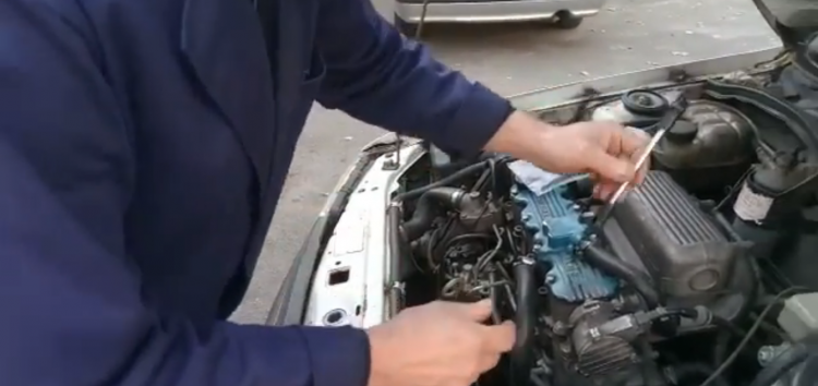 Заміна тяги механізму перемикання КПП Q-fix Q128-0012 на Opel Vectra A (відео)