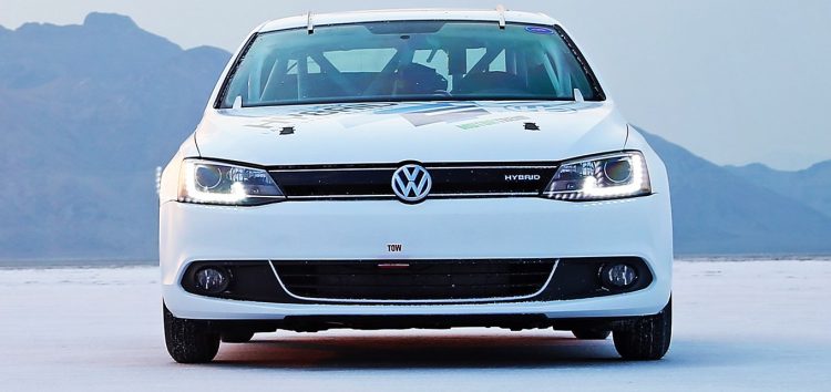 Volkswagen Jetta розгонять до 340 км/год