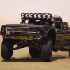 Трофі-трак на базі пікапа Ford 1969 року розсікає по пустелі (відео)