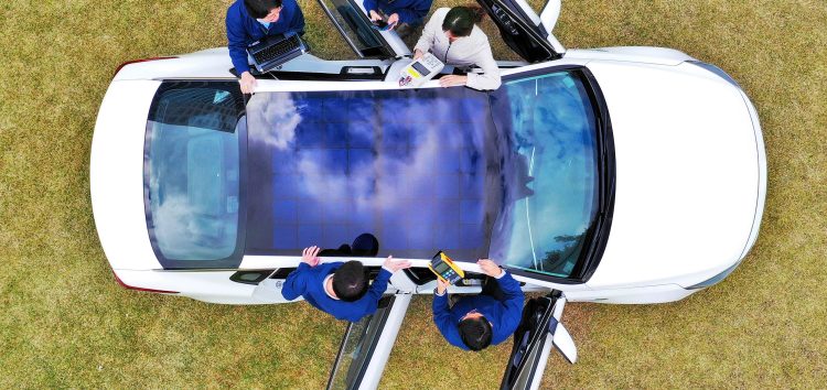 Автомобілі Hyundai та Kia оснастять сонячними батареями