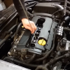 Заміна свічок запалювання DENSO K16TT на Opel Astra H (відео)