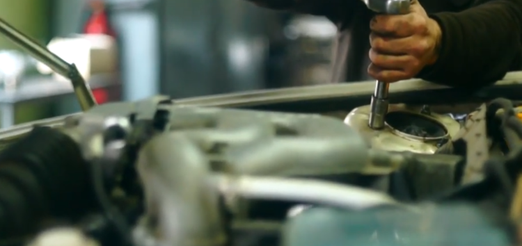Заміна амортизатора STATIM A 273 на BMW 316 (відео)