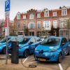 Renault починає випробування двобічної зарядки для електрокарів