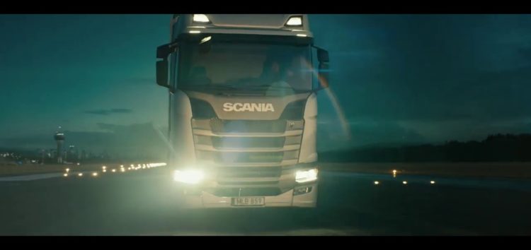 Scania фантазирует про летающие грузовики (видео)