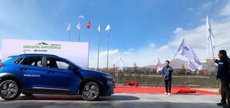 Електрокар Hyundai Kona забрався на Еверест