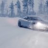 Как дрифтует Porsche Taycan на трассе в Лапландии (видео)