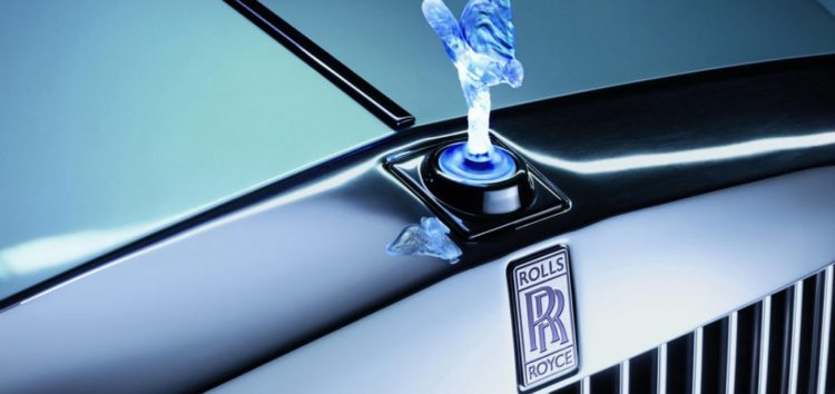 Rolls-Royce лишится подсветки Spirit of Ecstasy