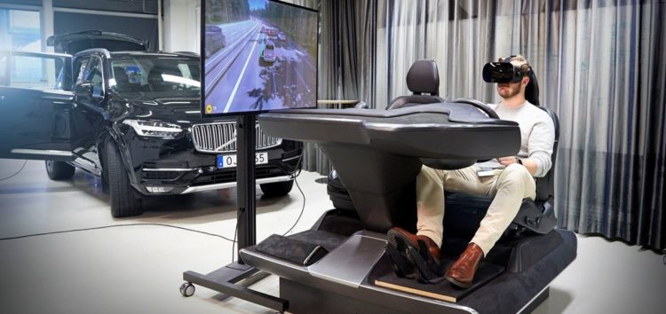 Volvo використовує VR для симуляції водіння