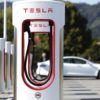 Tesla предлагает один год бесплатной зарядки для увеличения продаж