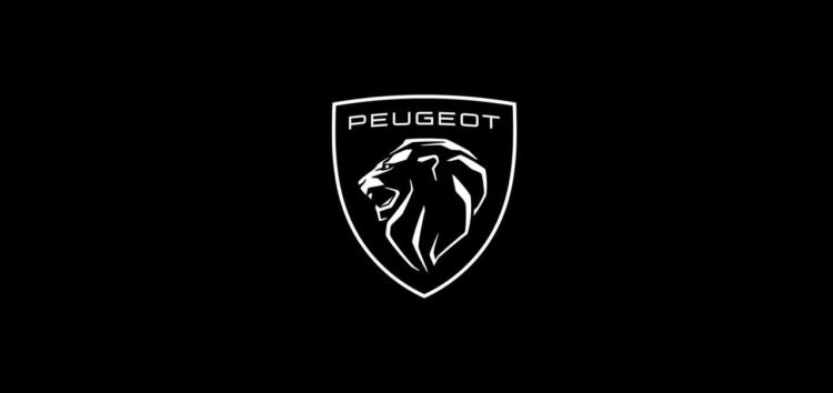 Новий Peugeot 308 першим отримав оновлений логотип компанії