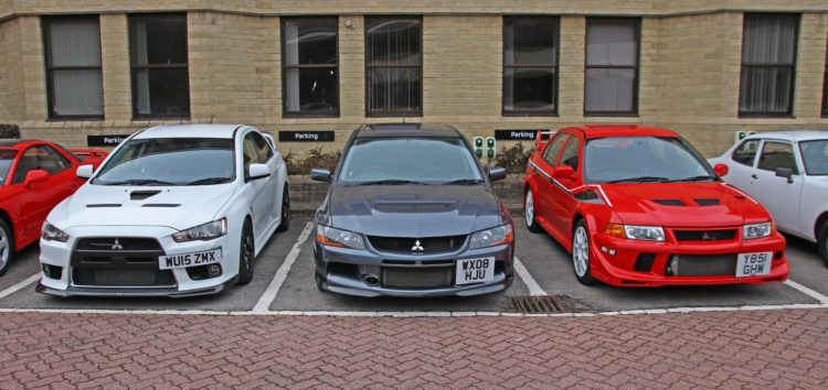 Компанія Mitsubishi виставила на аукціон 14 раритетних автомобілі