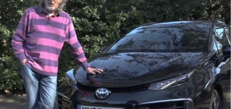 Джеймс Мей зібрався продати свій найбільш незвичайний автомобіль в світі (відео)