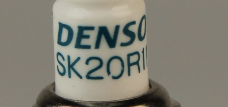 Підробні автозапчастини: Свічка запалювання Denso 3297