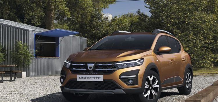 Нові Renault Logan і Sandero Stepway провалили краш-тести (відео)