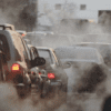 Автотранспорт - одна из главных причин загрязнения воздуха.