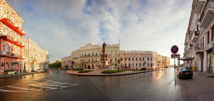 В Одессе ввели запрет на въезд в центр