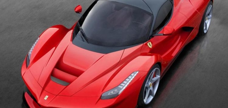 Ferrari проводит испытания своего гибридного суперкара с V6