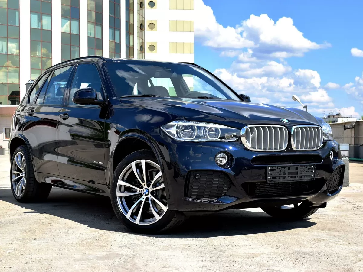 Икс пять. БМВ х5 ф15. BMW x5 f15. BMW x5 m40i. БМВ х5 2017.