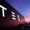 Tesla планує відновлювати близько 92% металів в своїх батареях