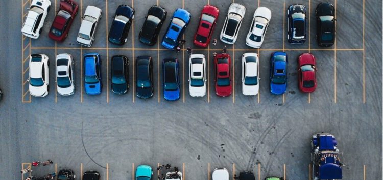 Жителі столиці судяться проти парковок на вулицях