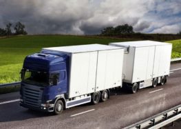 Вантажні автомобілі понад дванадцять тонн зобов’язані будуть оплачувати за проїзд