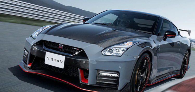 Nissan показав оновлену версію GT-R