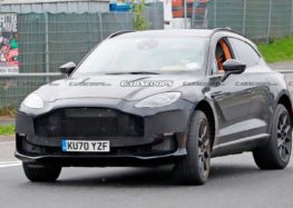 Aston Martin випустили на тести кросовер з мотором V12