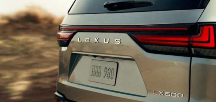 Lexus показав оновлений LX 600