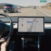 Автопилот Tesla научится в будущем экстренному маневрированию