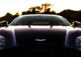 Прототип Aston Martin DBX S проходить тестування