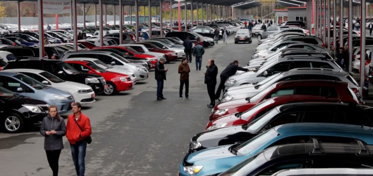 Украинцы больше покупают подержанные авто