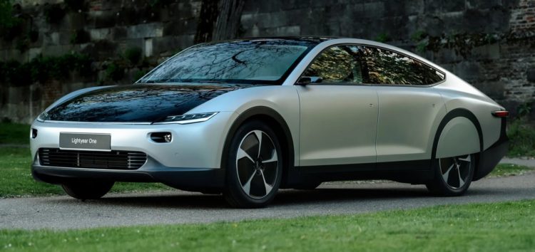 Lightyear готує новий автомобіль з сонячними панелями