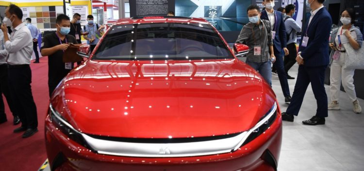 Китай вкотре став лідером з продажів авто NEV