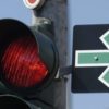 Что означает зелёная стрелка на светофоре