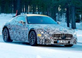 Виставили шпигунські фото Mercedes-AMG GT Coupe 2023