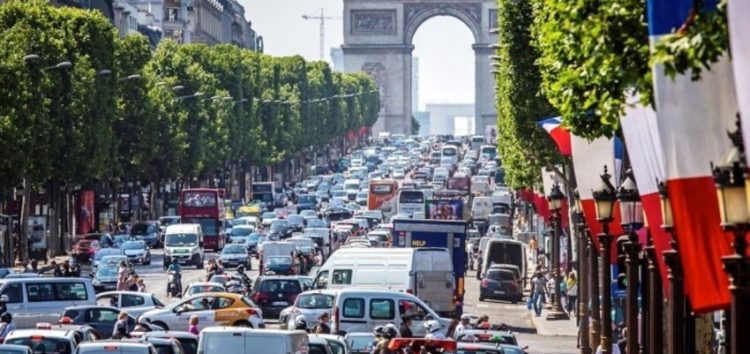 До 2024 року центр Парижа буде без авто