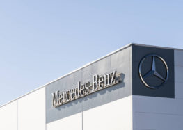 Mercedes остаточно вийшов з російського ринку