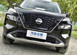 Кроссовер Nissan X-Trail 2023 начали продавать в Китае