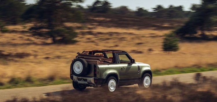 Land Rover Defender отримав нову незвичайну версію з дисками в ретро-стилі