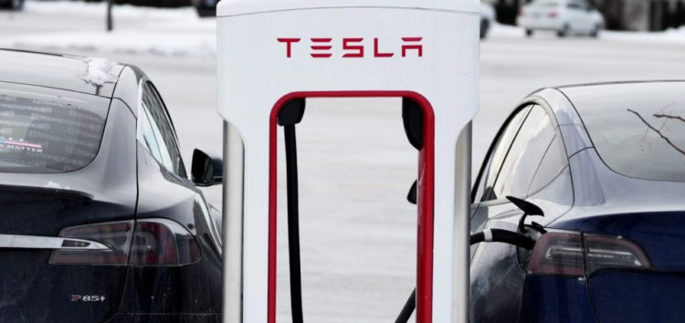 Ford отримає доступ до зарядних станцій Tesla з 2024-го року