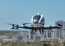 В Ізраїлі запущений у небо безпілотний автомобіль