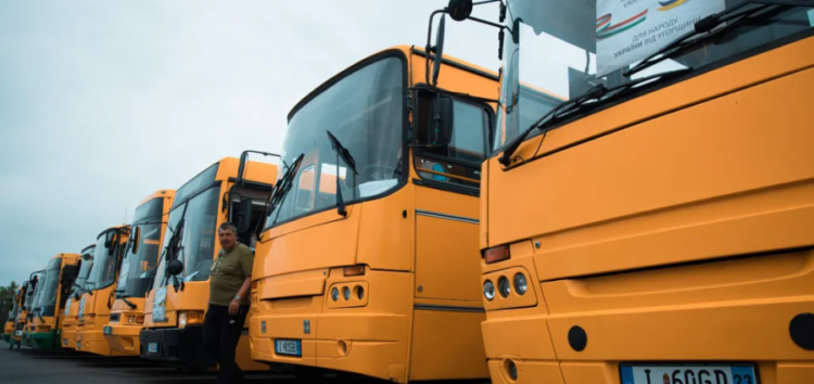 Угорщина передала Україні 34 автобуси