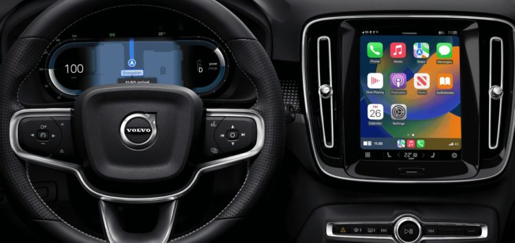 Українські власники автомобілів Volvo отримали нові функції CarPlay