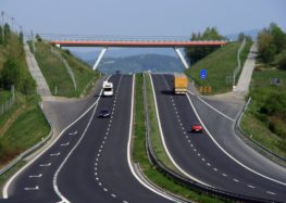 В Украине проведут ТЭО для платных дорог