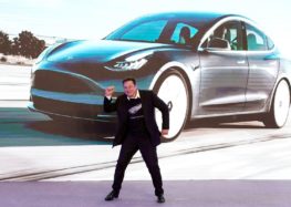 В электромобилях Tesla обнаружили секретный режим вождения