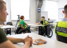 В Украине открыли автошколы для людей с инвалидностью