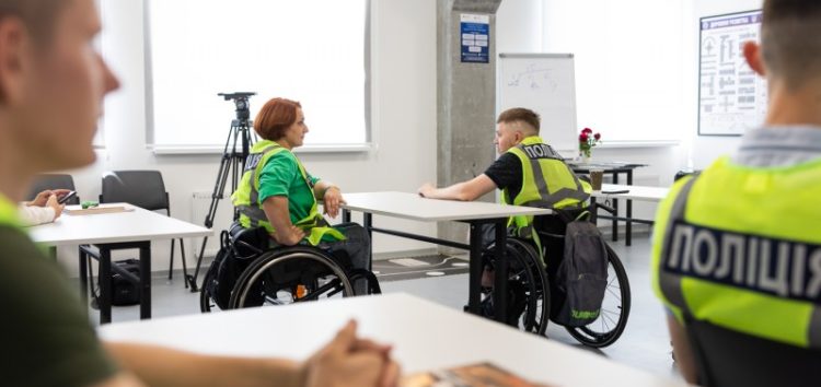 В Україні відкрили автошколи для людей з інвалідністю