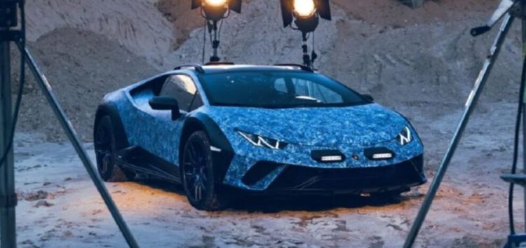 Lamborghini показала новий позашляховий суперкар